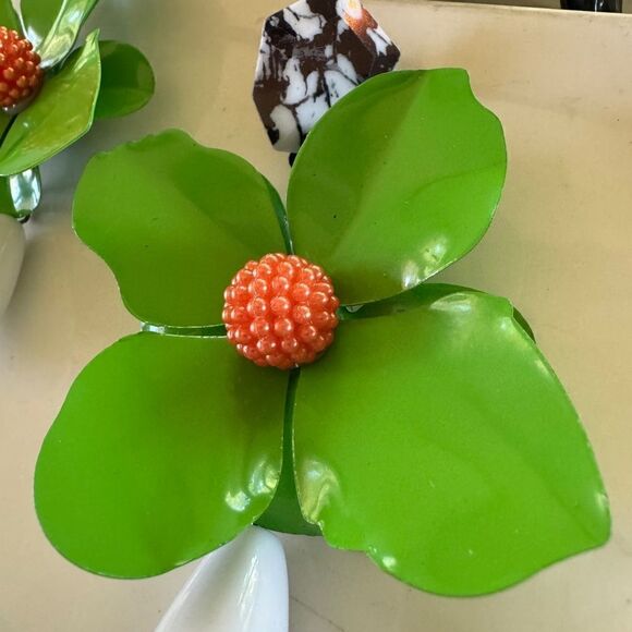 New! Zara Big Flower Earrings - Picture 2 of 15